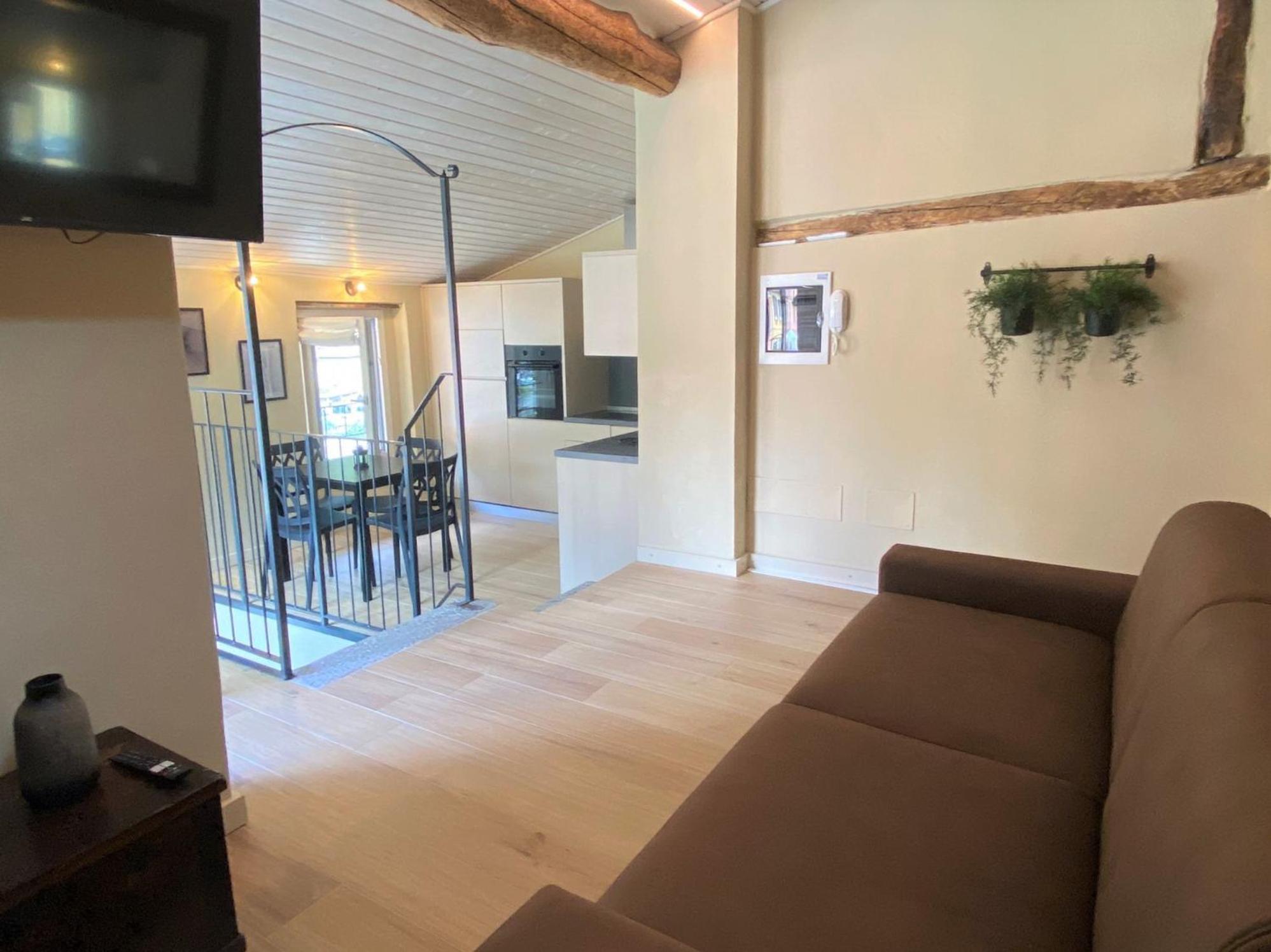 Argegno'S River - Central Apartment Lake View Zimmer foto